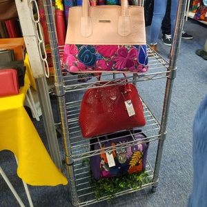 Meet your Posher, Espitia